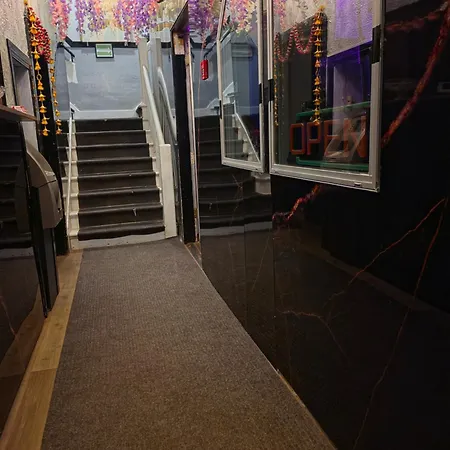 Dinosaur Hotel-2